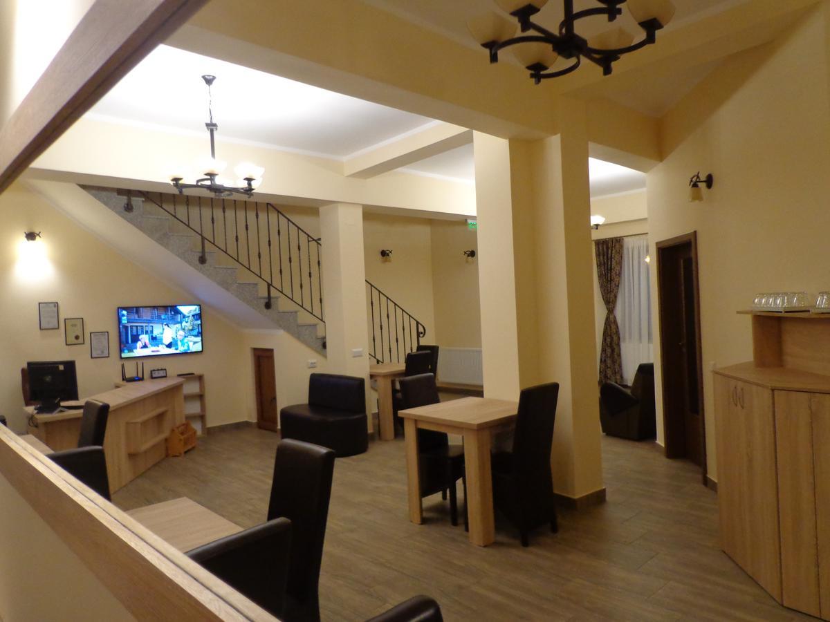 Casa Daomi Hotel Deva Exterior photo